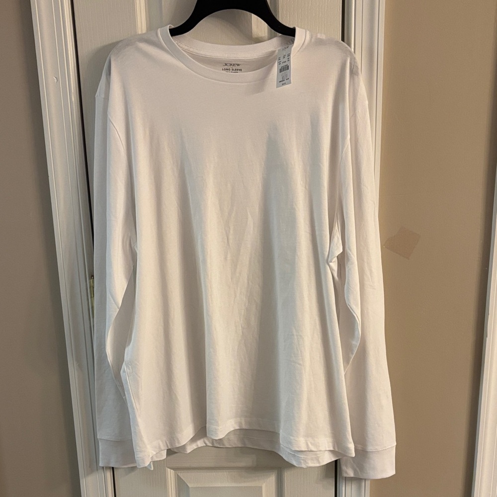 NWT. J. Crew Classic Whitelong sleeve  Tee size XXL